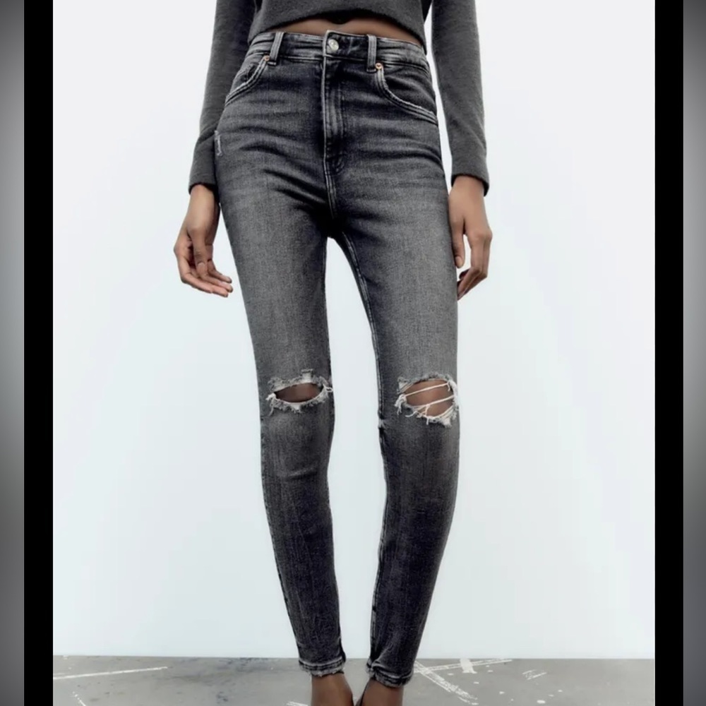 Zara Sculpt High Rise Skinny Jeans Ripped Knees Black Wash